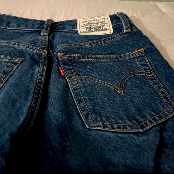 Levi’s Ribcage straight leg- Dark wash SIZE 26 jeans - Picture 7 of 10